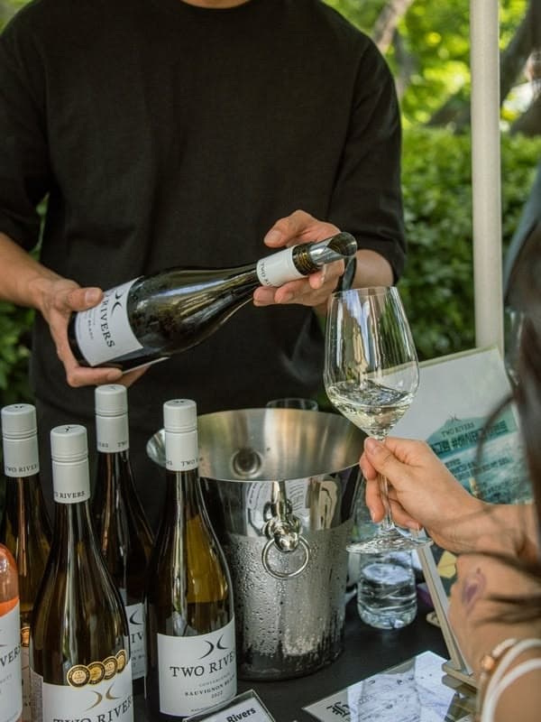 Wine & Music photo 1